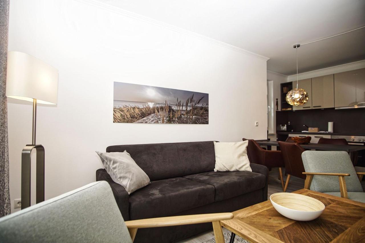 Terrasse, Gratis Nutzung Vom Ahoi Erlebnisbad Und Sauna In Sellin - Meeresblick Fewo 77 Goehren (Ruegen) Exterior foto
