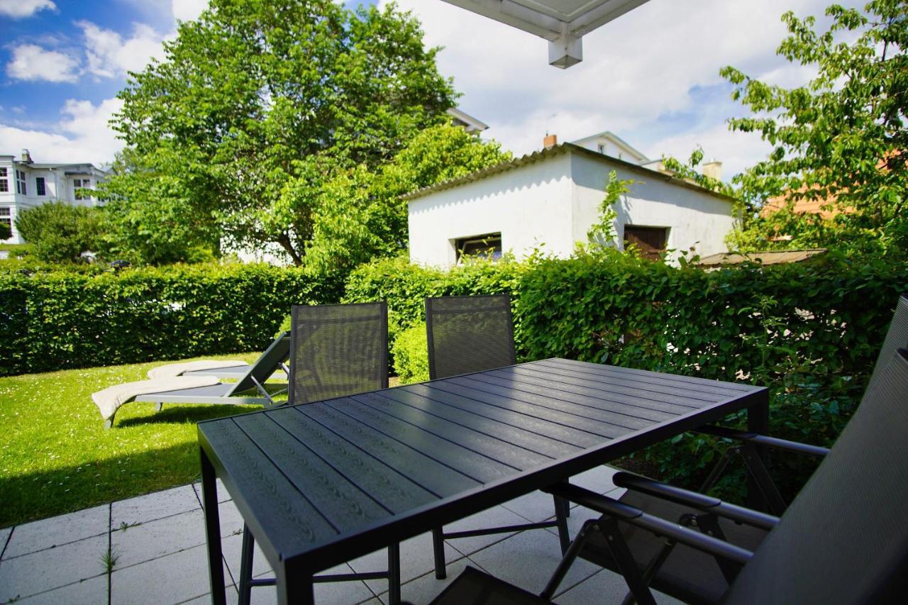 Terrasse, Gratis Nutzung Vom Ahoi Erlebnisbad Und Sauna In Sellin - Meeresblick Fewo 77 Goehren (Ruegen) Exterior foto